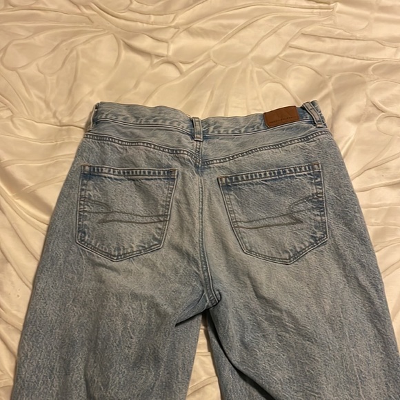 Mom jeans light washed size 4 - Picture 4 of 6